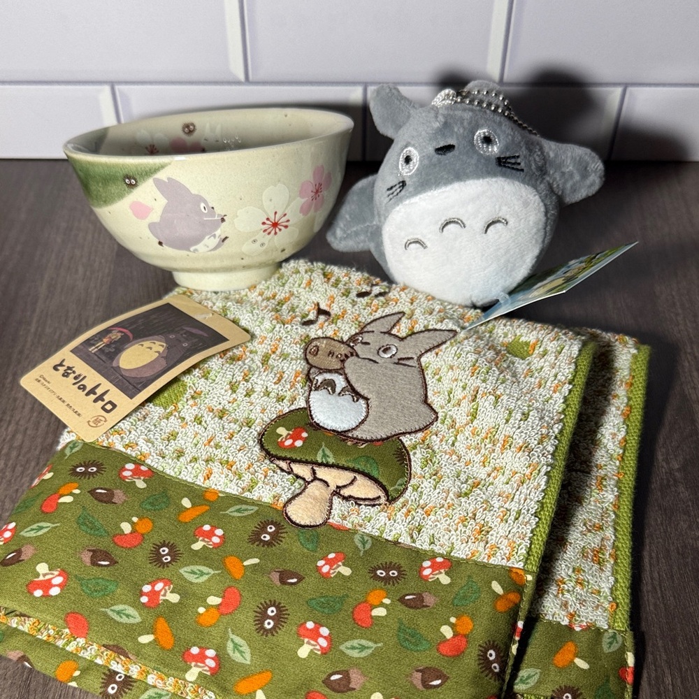 Totoro Themed Bowl, Plush, and Towel bundle